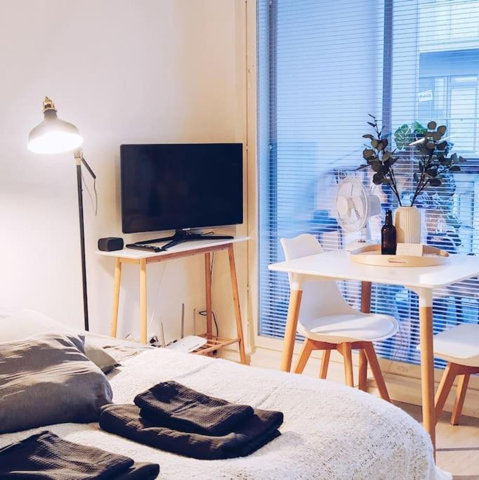 New Studio Blue Near Helsinki Airport In Kivistoe 万塔 外观 照片