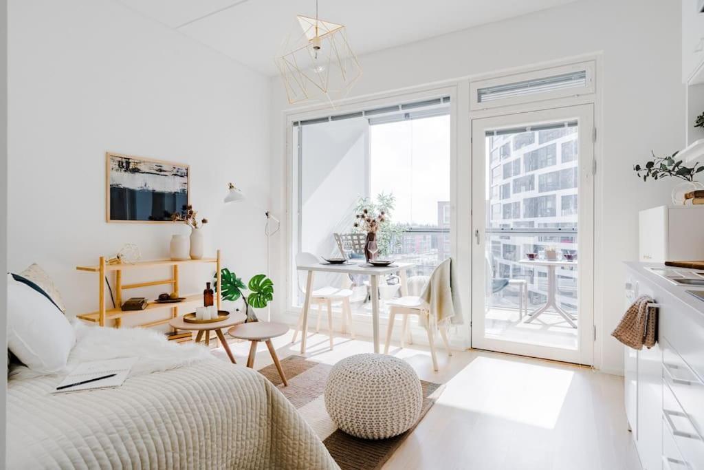 New Studio Blue Near Helsinki Airport In Kivistoe 万塔 外观 照片
